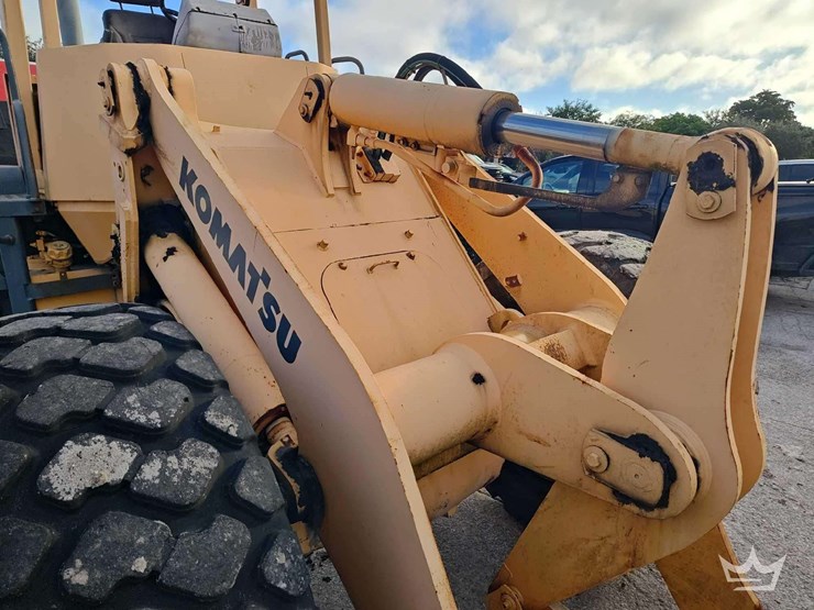1999-komatsu-wa380-image-9