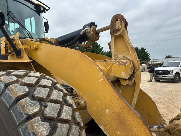 2014-caterpillar-972k-image-31