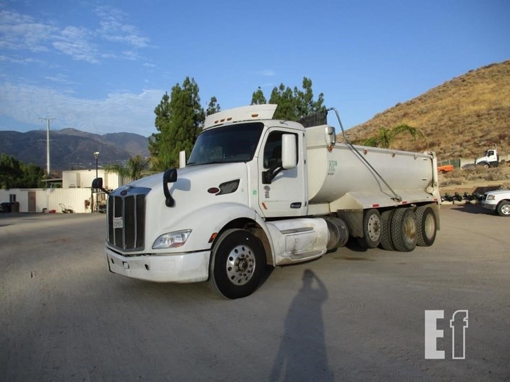 2016-peterbilt-579-image-1