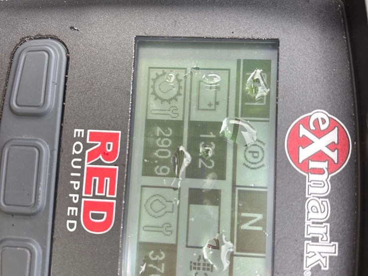 exmark-zero-turn-commercial-mower-image-8