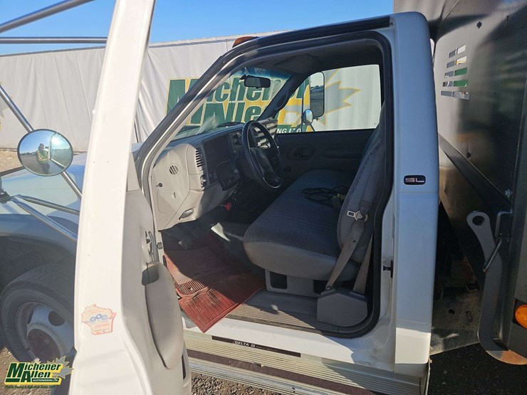 gmc-sierra-3500-image-13