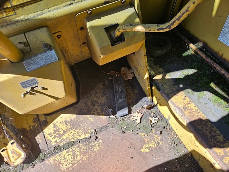 #2533-•-bucyrus-erie-200-4-series-iii-dynahoe-backhoe-image-37