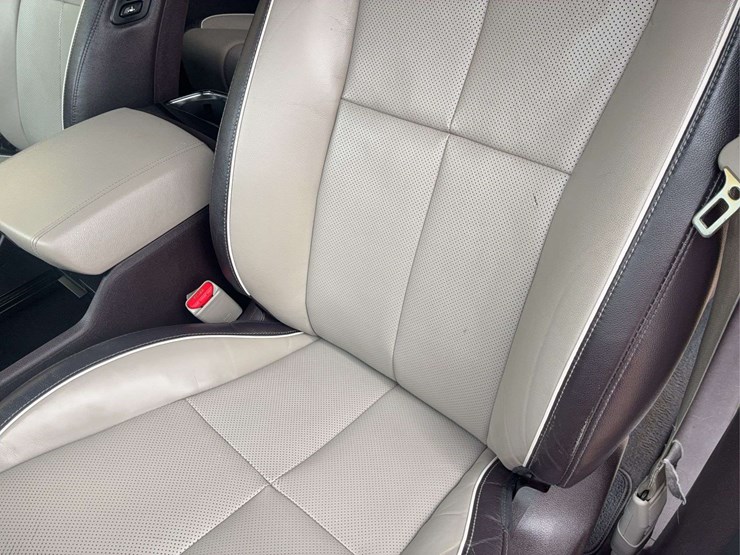 2017-kia-sedona-image-16