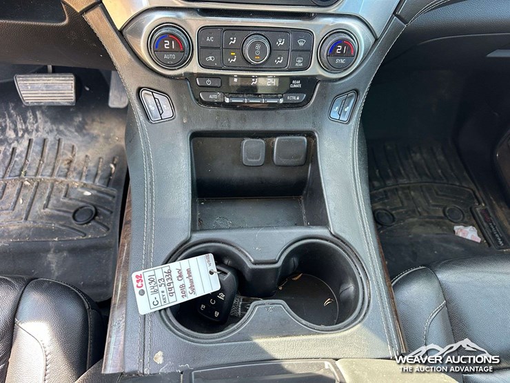 2018-chevrolet-suburban-image-20