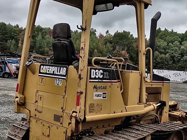 caterpillar-d3c-xl-image-13