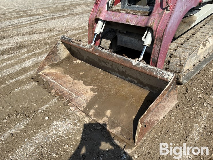 2015-takeuchi-tl12-image-12