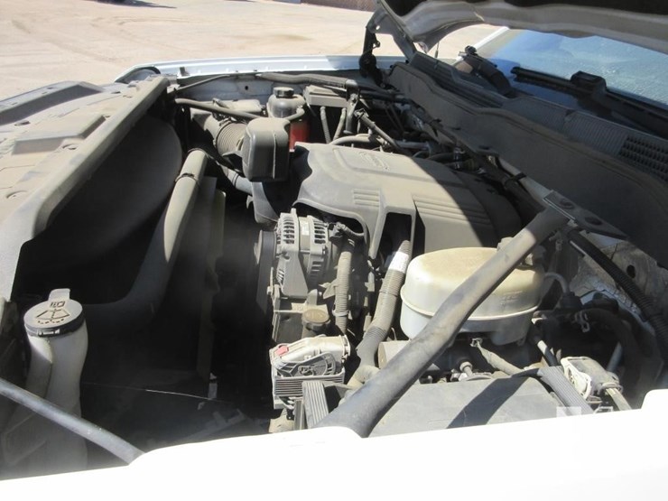 2016-chevrolet-2500hd-image-5
