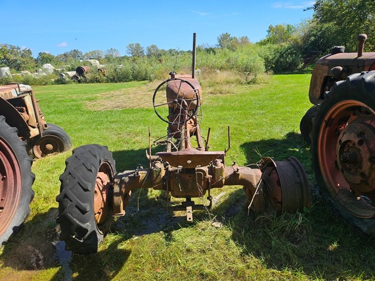 #2527-•-bf-avery-tractor-image-4