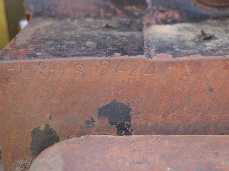 allis-chalmers-8030-image-27