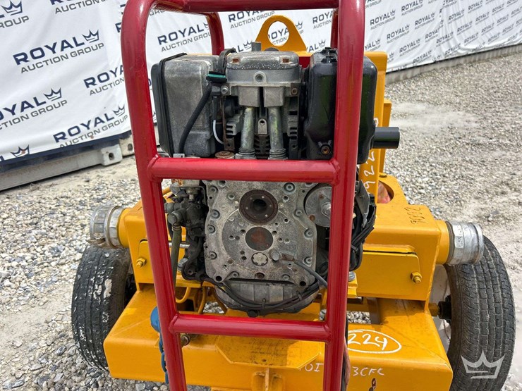 2004-towable-double-diaphragm-pump-image-5