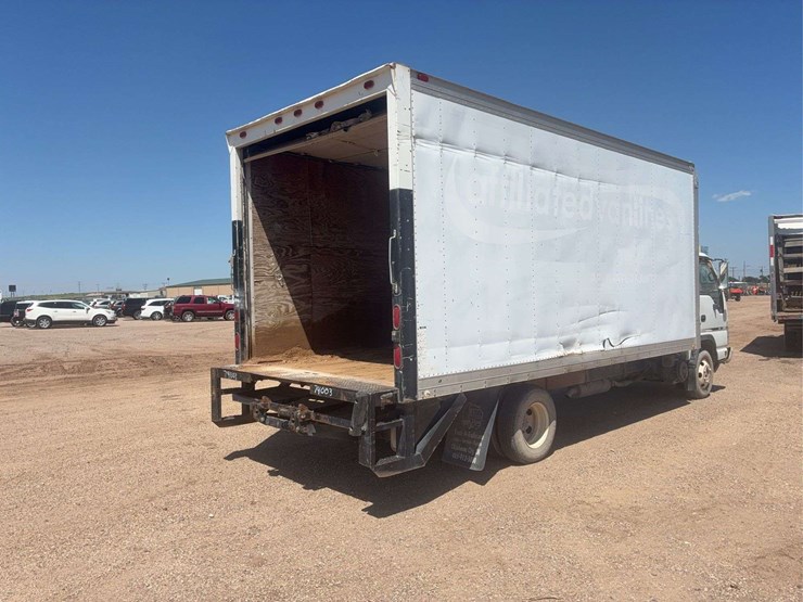 2006-chevrolet-w3500-image-3