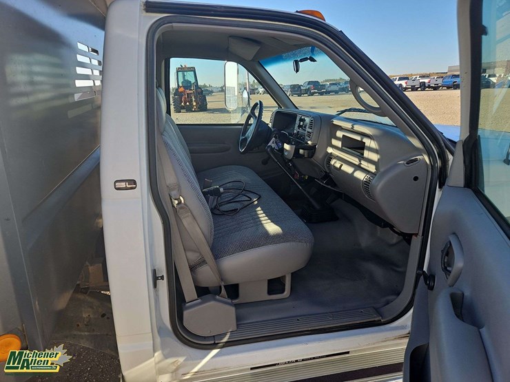 gmc-sierra-3500-image-14