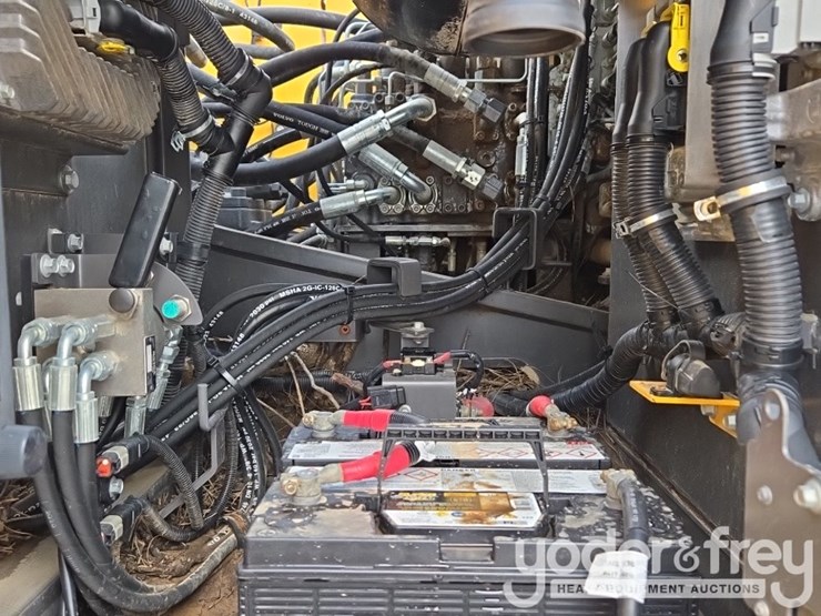 2021-volvo-ec200el-image-34
