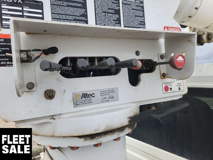 2013-international-durastar-4400-image-42