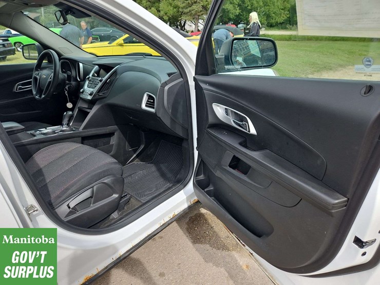 2016-chevrolet-equinox-image-26