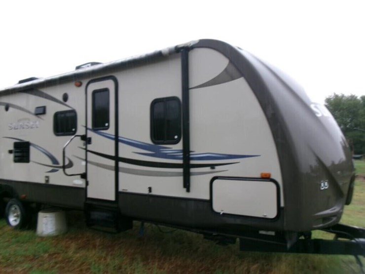 2013-sunset-trail-camper-image-1
