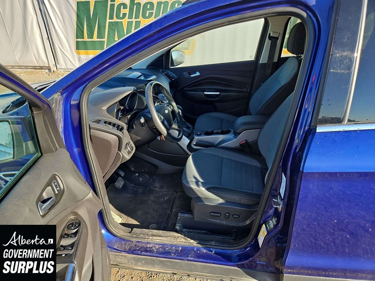 2016-ford-escape-se-image-13