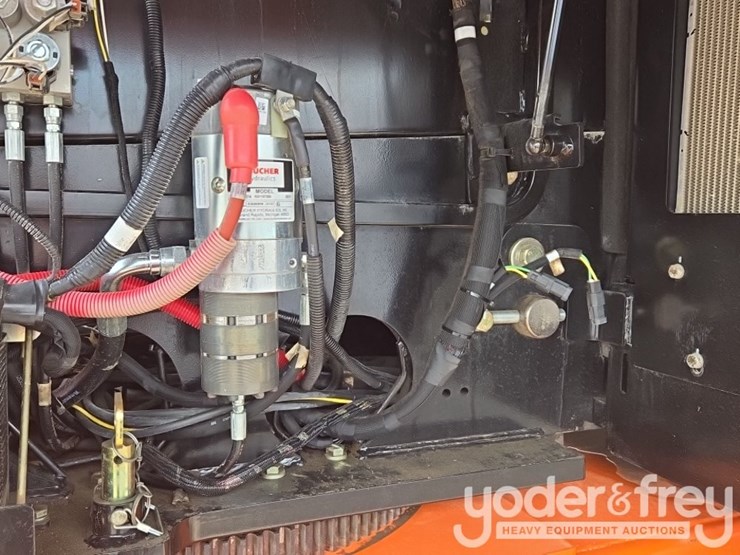 2022-jlg-660sj-image-53