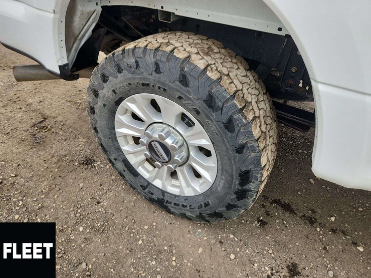 2022-ford-f250-image-24