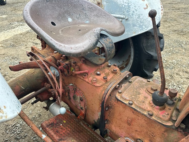 ford-8n-image-25