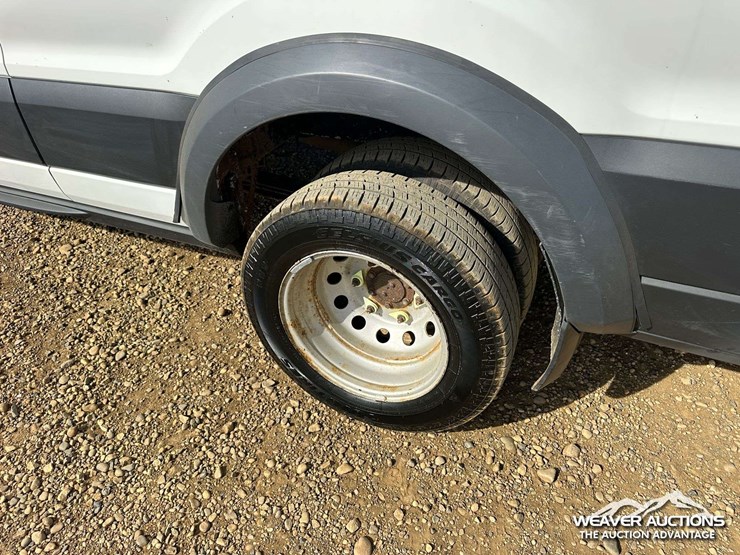 2019-ford-transit-image-45