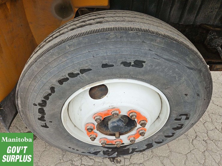 2009-international-durastar-4400-image-12