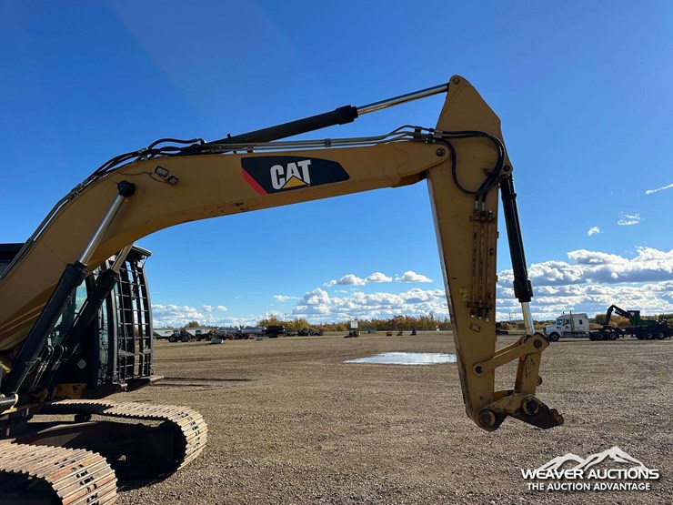 caterpillar-324e-image-23