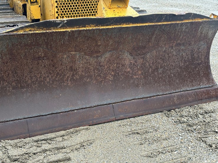 komatsu-d37e-2-image-7