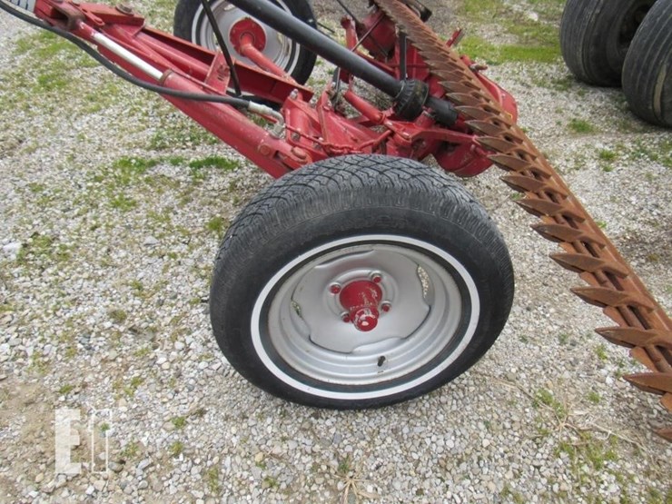 case-ih-1100-image-6