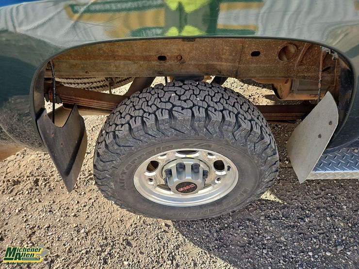 2004-gmc-sierra-2500hd-image-9