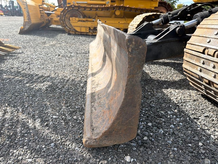 caterpillar-307-image-22
