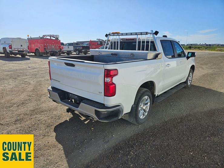 2023-chevrolet-silverado-1500-image-4