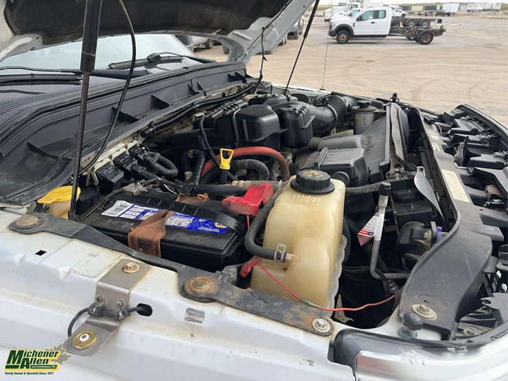 2014-ford-f350-image-26