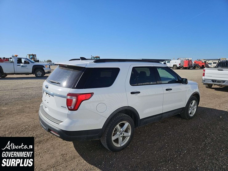 ford-explorer-image-4