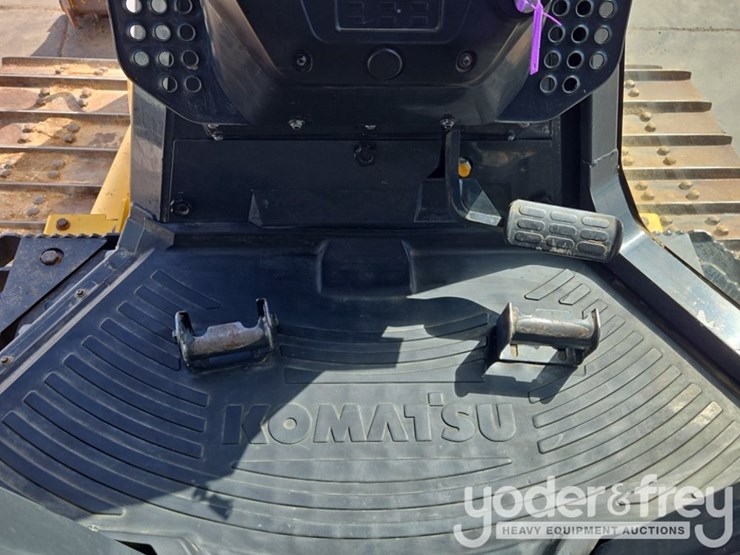 2018-komatsu-d61ex-24-image-58
