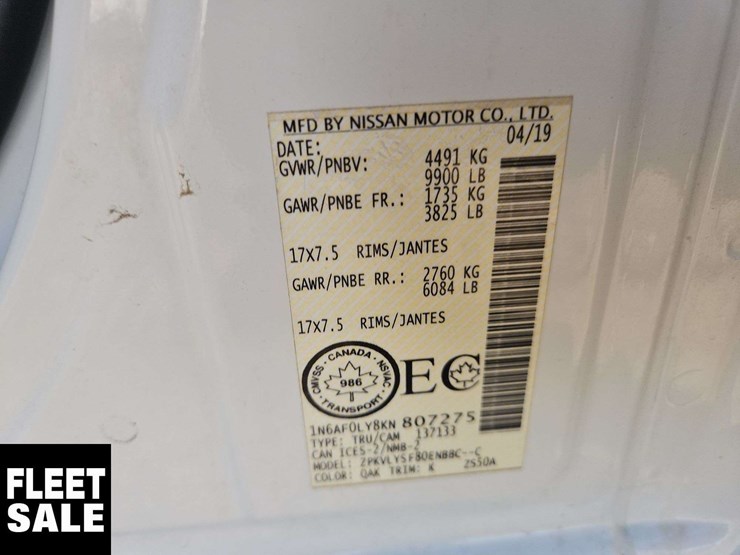 2019-nissan-nv3500hd-image-15