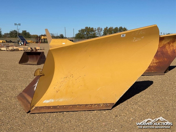 caterpillar-10-image-1