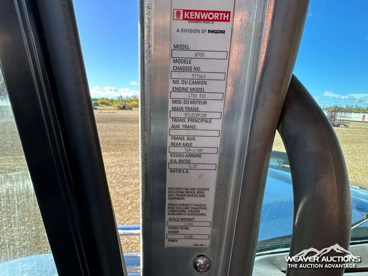kenworth-w900-image-8