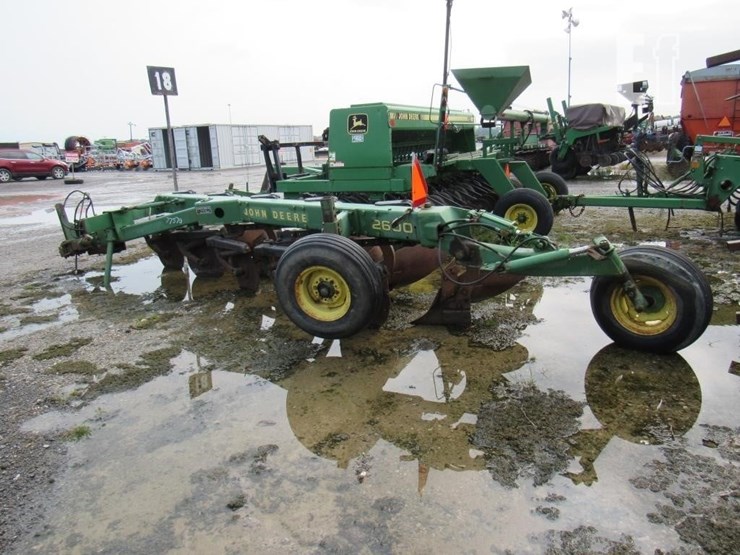 john-deere-2600-image-1