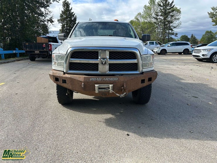 2015-dodge-2500-image-5