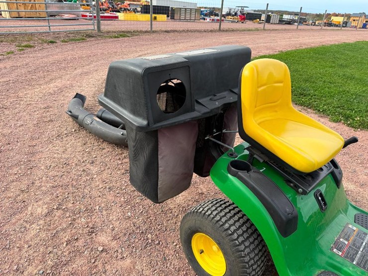 2014-john-deere-d125-image-27