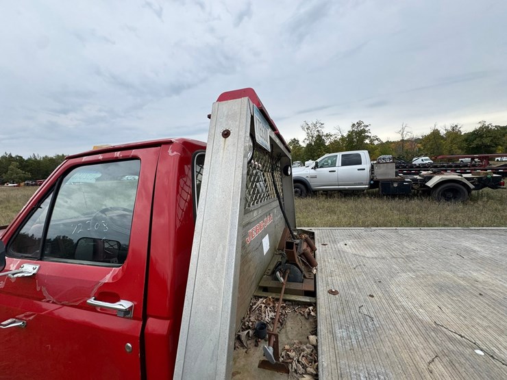 ford-f350-xl-image-15