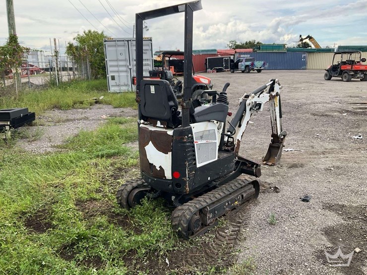 2021-bobcat-e10-image-4