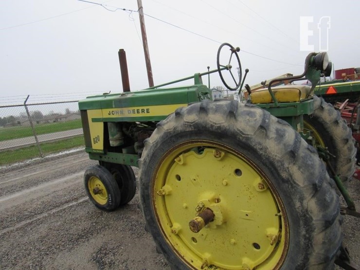 1957-john-deere-620-image-1