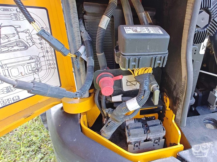 jcb-3ts-8t-image-13
