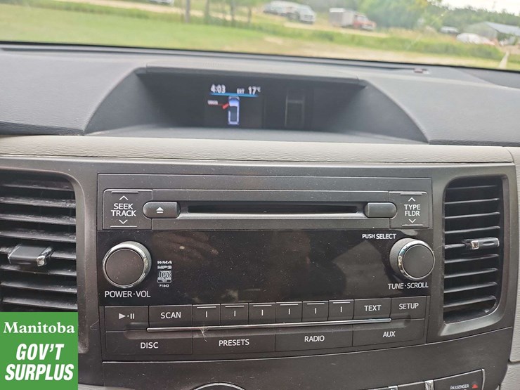 2013-toyota-sienna-image-16