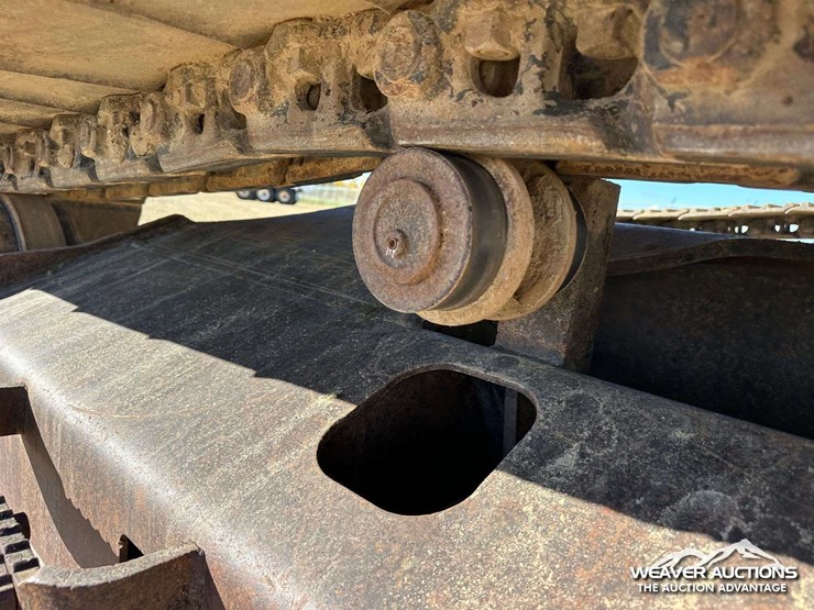 caterpillar-324e-image-36