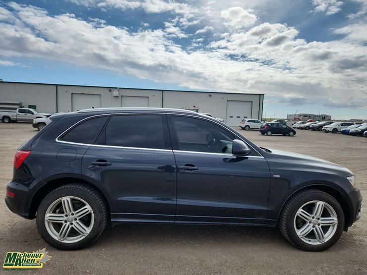 2012-audi-q5-image-7