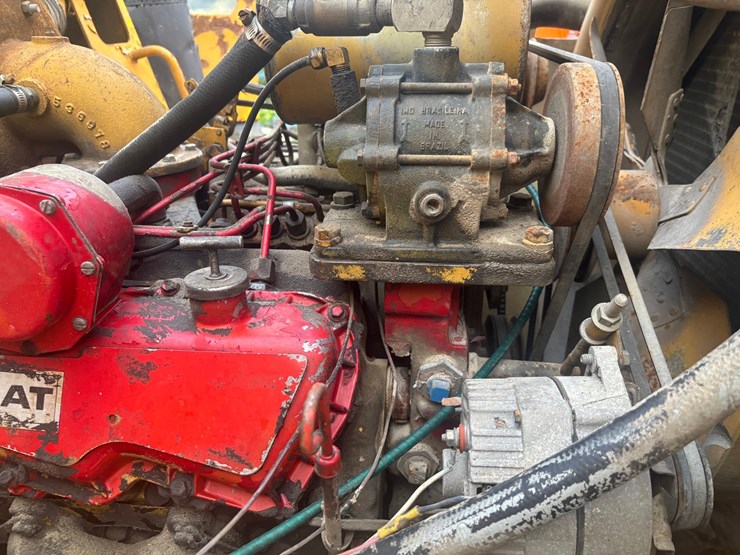 caterpillar-v180-image-13