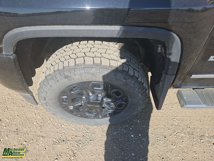 gmc-sierra-2500hd-image-9